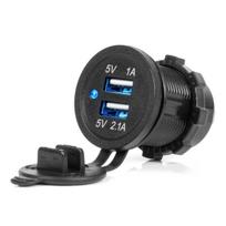 Vandeniui atsparus telefono įkroviklis su mėlynu LED indikatoriumi 3.1A, 2xUSB 12/24V AMIO-04216