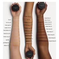 BareMinerals Matte Foundation SPF15 matinį efektą suteikianti biri pudra - 05 Fairly Medium