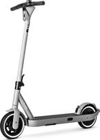 SoFlow SoFlow - SO ONE E-Scooter 5.2 Ah, Silvergrey, right next to the road. | 300.521.01 | 7640169727122