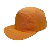Quick-Dry Five-Panel Flat Brim Skateboard Hat - Solid Color Baseball Cap for Outdoor Streetwear and Camping Adjustable 57-61 oranžinė