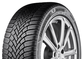 18/Z R104 Bridgestone DEMO 50 KM Blizzak 6 XL 235