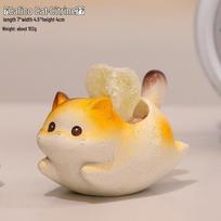 Kitten Yoyo Crystal Ornament: Cute Resin Desk Decoration and Creative Gift