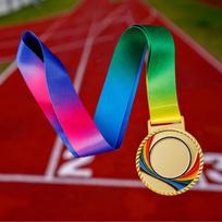 Medalis su Elegantiška Juostele - Sportinis Prizas Nugalėtojams auksas