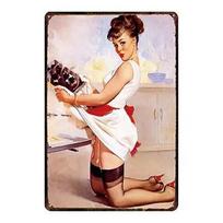 Vintažinis skardinis ženklas Pin Up mergina Metalinis sienos menas vyro urvelyje Namų baro dekoras 20x30cm（7.8x11.8inch）