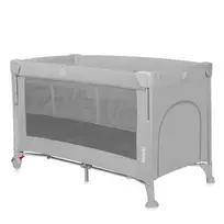 Lionelo Ellen dviejų aukštų maniežas, grey concrete