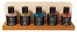 Pirties aromatų komplektas SAUNIA, su lentynėle, 5 x 50 ml