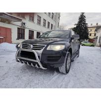 Priekinio bamperio apsauginė juosta / lankas VOLKSWAGEN TOUAREG (2002-2007)