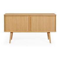 Žema šoninė spintelė natūralios spalvos iš ąžuolo su stumdomomis durimis 138x75 cm Rove – Woodman