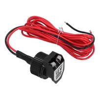 12V automobilio cigarečių žiebtuvėlio lizdo adapteris ID 21mm 0.8in Juodas su spyruokline dangteliu motociklams, laivams