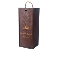 Medinė dėžė viskio buteliui su graviravimu – 28×10,5×10,5 cm