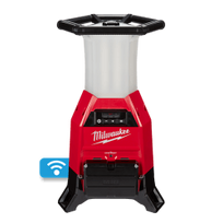 Kompaktiškas šviestuvas/įkroviklis MILWAUKEE M18 ONESLDP-0