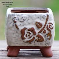 Rankų darbo terakotos sultinio vazonas, didelis kvadratinis, su blizgiu glazūru ir pralaidžiu orui dizainu. Ceramic - Medium dramblio kaulas