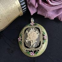 Vintage Simple Heavy Industry Rose Cameo Fashion Versatile Pendant pendant ryškiai rožinė