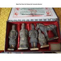 Penkių dalių Qin terakotos kario ir arklio figūrėlių rinkinys - juodo molio suvenyrai iš Siano