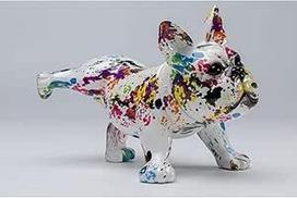 "Kare Design" dekoratyvinė figūrėlė "Splash Bulldog", įvairiaspalvė, šuo, polirezinas, unikali, iš dalies rankų darbo, 32 x 18 x 21 cm (V x Š x G)