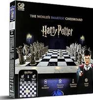 Hario Poterio elektroninis šachmatų žaidimas - "GoChess Mini Wizard Luminous" šachmatų rinkinys vaikams ir suaugusiesiems visiems lygiams su internetine programėle. Puikiai tinka Hario Poterio gerbėjams