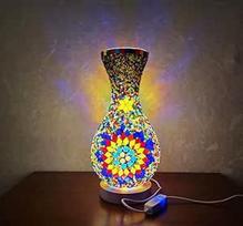 Retro Turkijos mozaikos vazos lempa Turkijos marokiečių stalo lempa Spalvinga rankų darbo stiklo vaza su mediniu pagrindu gėlėms USB įkrovimo dekoratyvinė šviesa miegamojo aplinkai gyvenamajame kambaryje
