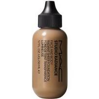 MAC - Studio Radiance Face And Body Radiant Sheer Foundation Makiažo pagrindai 50 ml Nr. N5