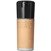 MAC - Studio Radiance Serum-Powered Foundation Makiažo pagrindai 30 ml NC37