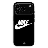 Dėklas iPhone 17 Pro, Nike baltas logotipas, juodas priekis, Maniacase juoda