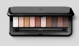 Kiko Milano švelnių, neutralių atspalvių akių šešėlių paletė su 10 įvairių atspalvių, atspalvis 02 Warm Tones