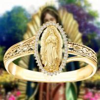 Elegantiškas ovalo formos auksinis žiedas su deimantais, apsupančiais Mergelės Marijos atvaizdą, universalus ir elegantiškas 5