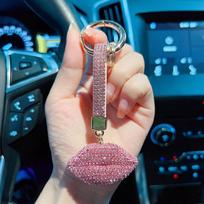 Full Diamond Lip Car Keychain Personalized Handmade Red Lip Keychain Exquisite Fashion Bag Pendant for Women rožinė
