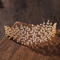 Madingi nuotakos plaukų papuošalai Sidabrinės spalvos Vestuviniai cirkonis Tiaras Moteriškas galvos apdangalas Vestuviniai plaukų aksesuarai Papuošalai Karūnos Galvos apdangalas