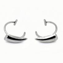 Lip Clip with Sharp Teeth, Punk Gothic Style, Non Piercing Stainless Steel Women's Halloween Jewelry.