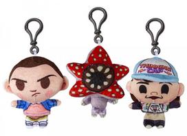 STRANGER THINGS Pliušinis pakabukas 10cm asort., 466202