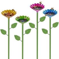 Garden Metal Bird Bath Stake for Patios and Gardens Featuring a Unique Bird Ornament Bird Feeding Bowl 1