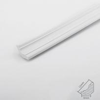 Daugiafunkcinė 3D PVC grindjuostės apvada, 1 m ilgio. Puikiai tinka namų remontui ir dekoratyviniams akcentams ant įvairių paviršių. balta