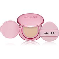 AMUSE Dew Power Vegan Cushion ilgai išliekantis makiažo pagrindas kempinėlėje skaistinamojo ir glotninamojo poveikio atspalvis 1.5 Natural 15 g