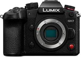 "Panasonic" Lumix DC-GH7E Micro Four Thirds fotoaparatas, 25,2 MP, atviri vartai, C4K/4K 4:2:2 60/50p vaizdo įrašas, fazinis hibridinis AF, aktyvus, LUT, 32 bitų plaukiojantis garsas, OLED vaizdo ieškiklis, sukamas monitorius, juodas
