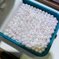 Tobulai apvalūs Akoya jūros vandens perlų pusiau pragręžti karoliukai 4-5-6 mm - Aukšto blizgesio, skirti auskarams-studams ir kitų papuošalų gamybai 4-5mm