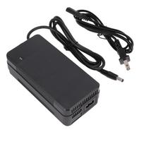 58,8V 2A elektrinio paspirtuko maitinimo adapteris, atsparus ugniai korpusas, akumuliatoriaus įkroviklis elektriniam dviračiui 100–240 V US PLUG