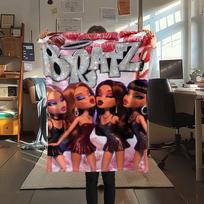 1Pc Bratz Cute Print Flannel Blanket, High quality Comfortable for All Seasons, Home Decor, Warmth and Comfort, Perfect for Christmas Gifts 13 80cm x 120cm