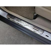 Apsauginė slenksčio apsauga Mitsubishi Outlander priedai 2011-2024