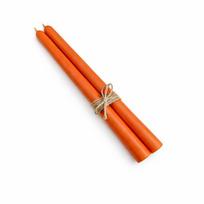 Oranžinės stalo žvakės iš natūralaus bičių vaško, 26 cm (2 vnt.)