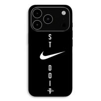 Dėklas iPhone 17 Pro Max Nike logotipas Just do it juodas pagrindas Maniacase juoda