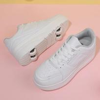 Boacoisa 4 Wheel Skate Roller Shoes Foy Boys Girls Slide Shrink School Students Pulleys Sneakers Walking Casual Outdoor Sports 30 juoda