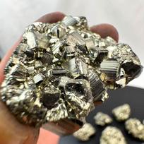 Piritas Vario Rūda Natūralūs Mineraliniai Kristalai „Pasidaryk Pats“ Juvelyrikai, Aksesuarams, Dekoracijoms ir Dovanoms 100g