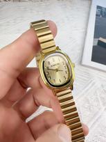 Moteriški apyrankės laikrodžiai Ovalūs Nišiniai Maži Auksiniai Retro Paprasti Skaitmeniniai Minimalistiniai Moteriški Plieninės Apyrankės Mada Kvarciniai Riešo Laikrodžiai