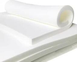 Didelio tankio baltos spalvos minkštųjų baldų apmušalų putų pagalvėlės, skirtos kėdėms, langų sėdynėms ir foteliams (20 cm storio, 120 cm x 40 cm)