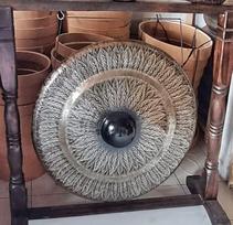 Gongas su mediniu stoveliu, 80cm, juodas