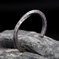 New Vintage 316L Stainless Steel Mobius Bangles For Men Nordic Vikings Letter Bracelets Jewelry Gifts