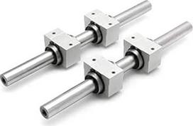 Rinkinys: 4x SCE20SUU/2x Precizinė linijinė banga 20 mm H6 Šlifuotas ir grūdintas, 300 mm, su srieginėmis skylėmis M10 x 25