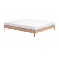 Natūralios spalvos iš ąžuolo masyvo dvigulė lova be galvūgalio be grotelių 160x200 cm Forrest – Vipack