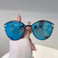 Big Frame Cat Eye Sunglasses Women For Men Vintage Sun Glasses Luxury Brand Designer Punk Popular Metal Travel Shades UV400