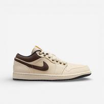 Jordan 1 Low Premium Šviesiai dramblio kaulo spalvos Juoda Ruda 41 ruda
